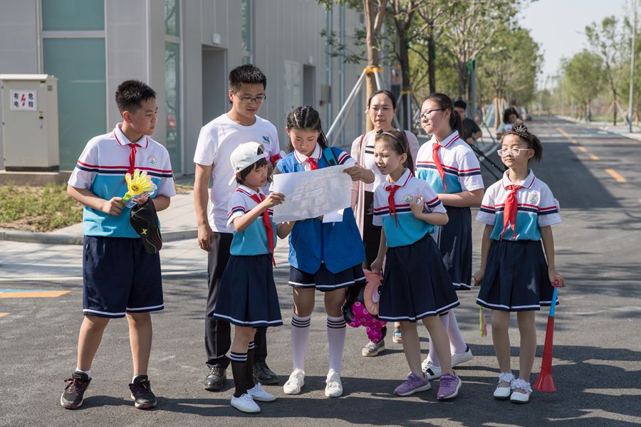 雄安新區(qū)小學生體驗“未來之城”慶“六一”兒童節(jié)